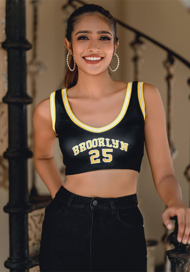 V NECK BLACK CROP TOP