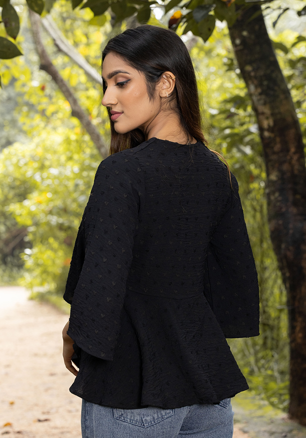 VINNIE V NECK BLACK BLOUSE 