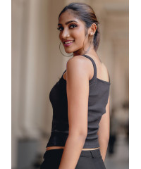 AVERY SQUARE NECK BLACK SKINNY