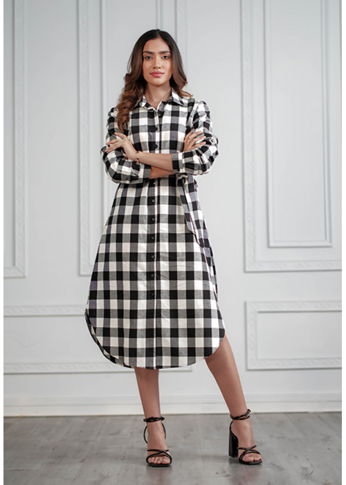 LORA CHECKERD DRESS