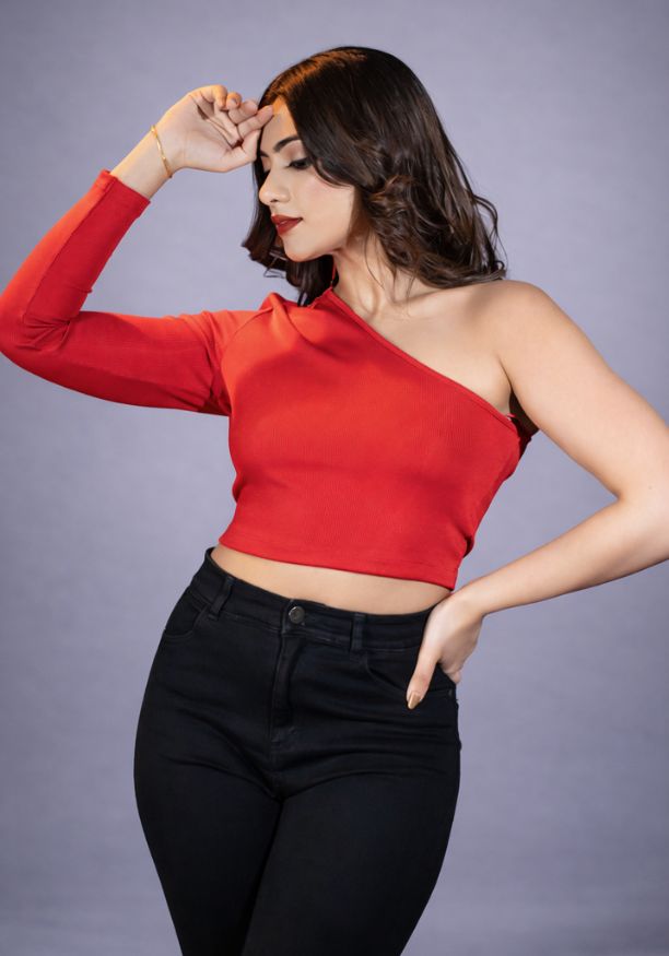 SALMA ONE SHOULDER RED TOP