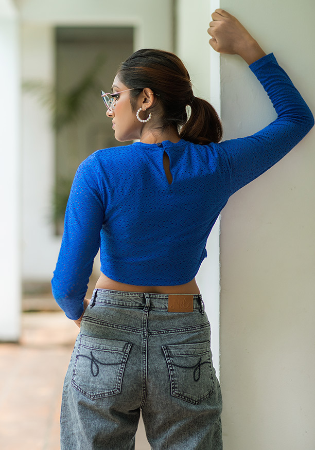 AVERY LONG SLEEVE BLUE CROP TSHIRT 