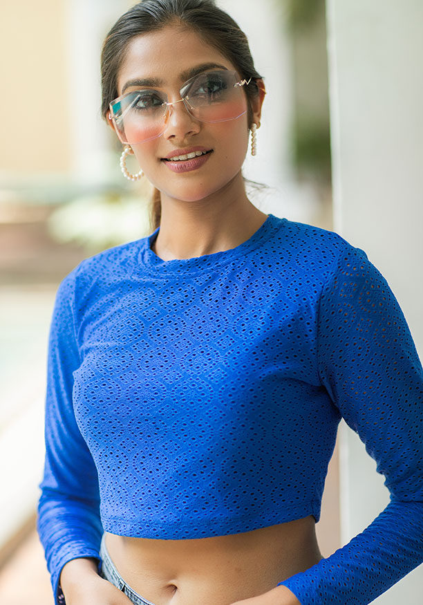 AVERY LONG SLEEVE BLUE CROP TSHIRT 