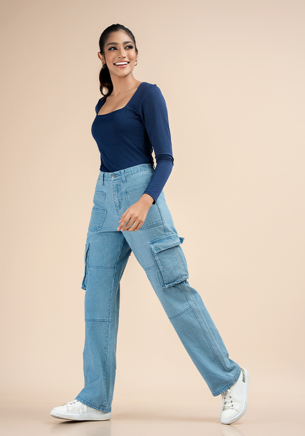 BLOSSOM SCOOP NECK T SHIRT