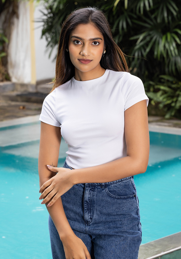 CLAUDIA WHITE CROP T SHIRT