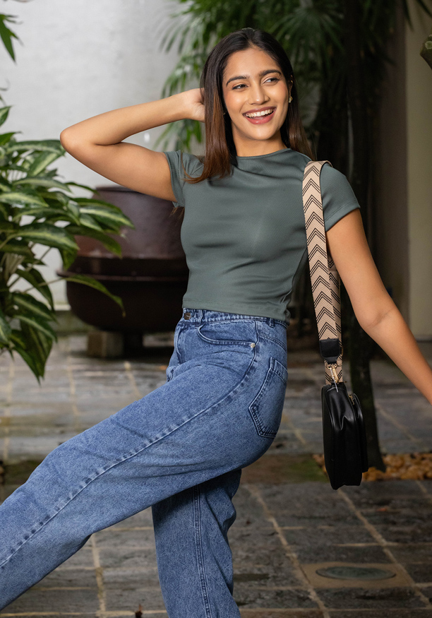 CLAUDIA CROP KAKI GREEN T SHIRT
